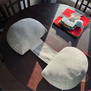 Momcozy portable pregnancy pillow - Soft Herringbone Fabric